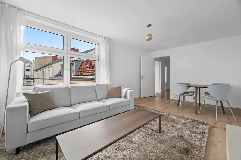 Wunderschöne 3-Zimmer-Wohnung in Neukölln - voll möbliert — photo 1